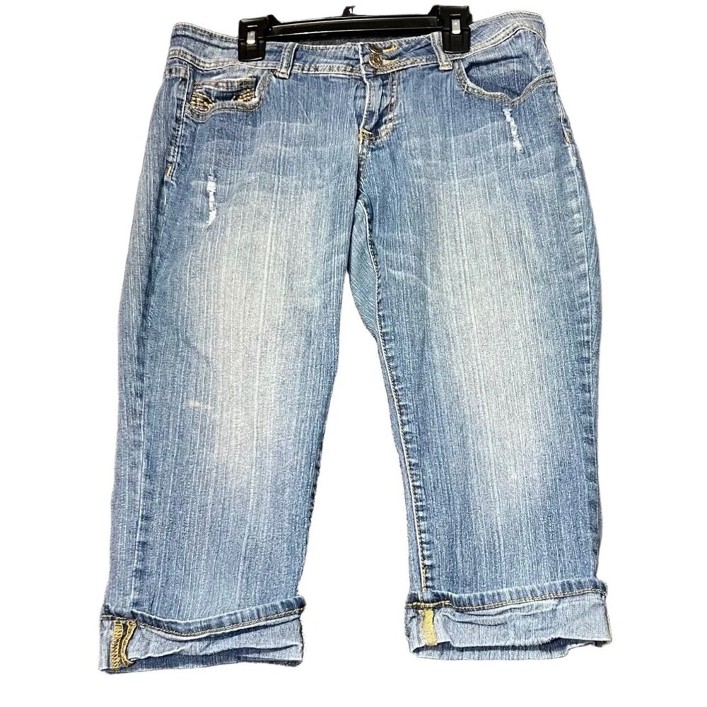 Vigoss Cuffed Hem Capri Jeans Womens Size 7 Blue Denim Distressed Casual - Picture 2 of 16